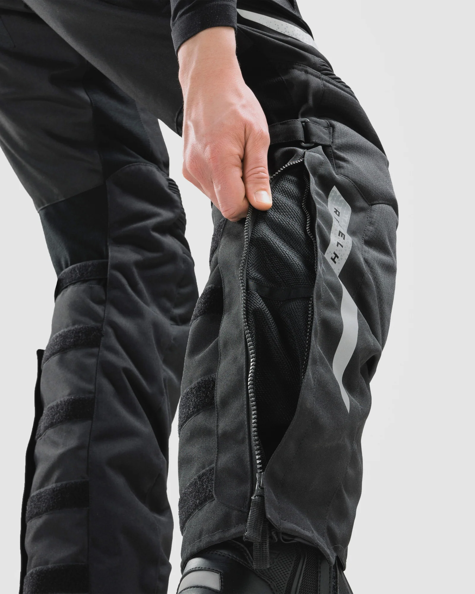 Cubby V Motorcycle Pants Black - Image 4